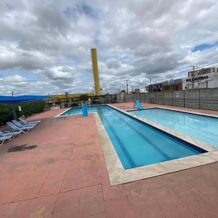 Apto Para Ate 4 Pessoas,Otima Localizacao, Area De Lazer Com Conveniencia E Piscina Para Crianca Petrolina Bagian luar foto